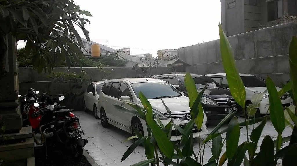 *** Guest house Kubu Carik Hotel Legian  Indonesia
